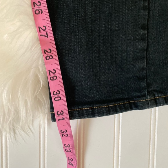 Guess Low bootcut Jeans - Picture 10 of 11